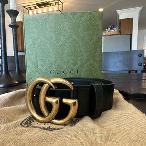 Gucci Black Leather Belt with Gold Double G Buckle Size 120/48